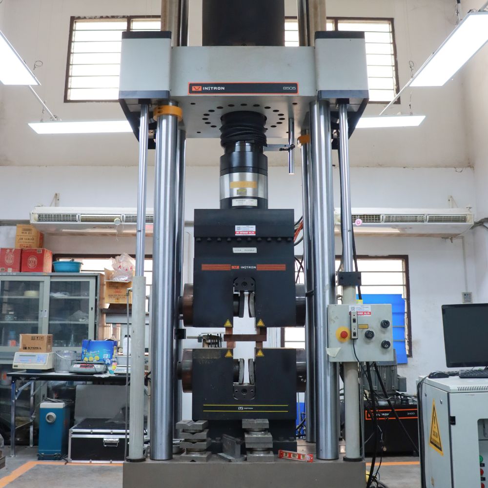 เครื่องทดสอบแรงของวัสดุ Universal  1500 kN
