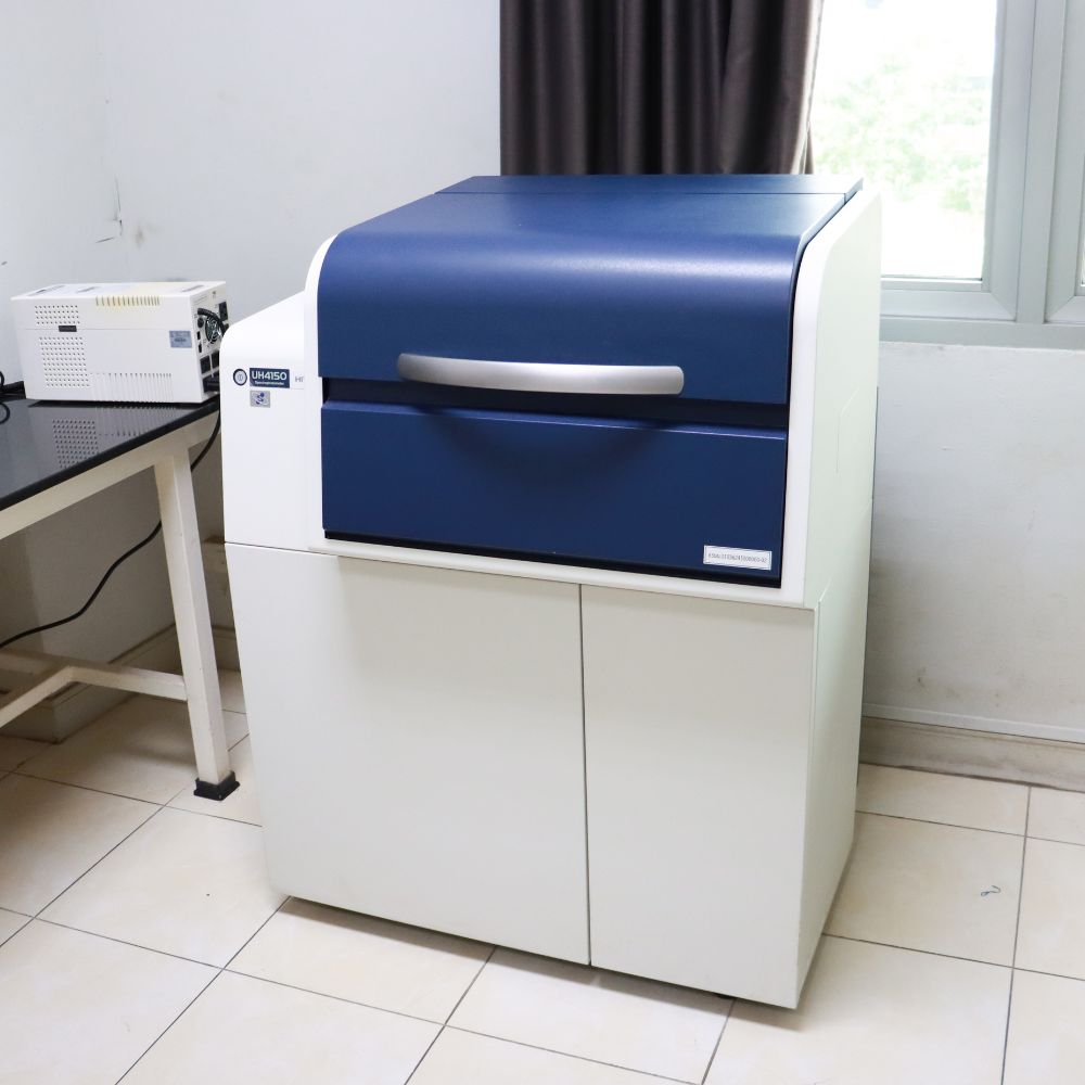 เครื่องวัดการดูดกลืนแสง (UV-VIS-NIR)